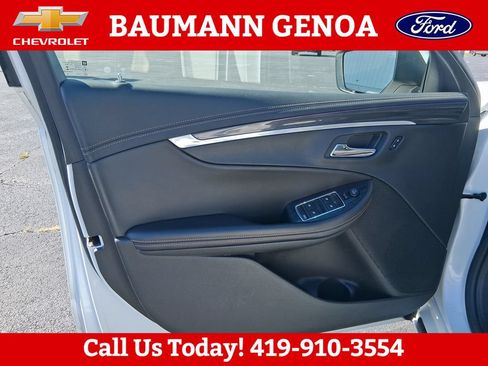 Used 2016 Chevrolet Impala LT w/ Convenience Package FWD image 11