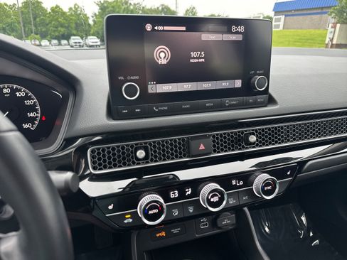 Used 2022 Honda Civic EX image 12