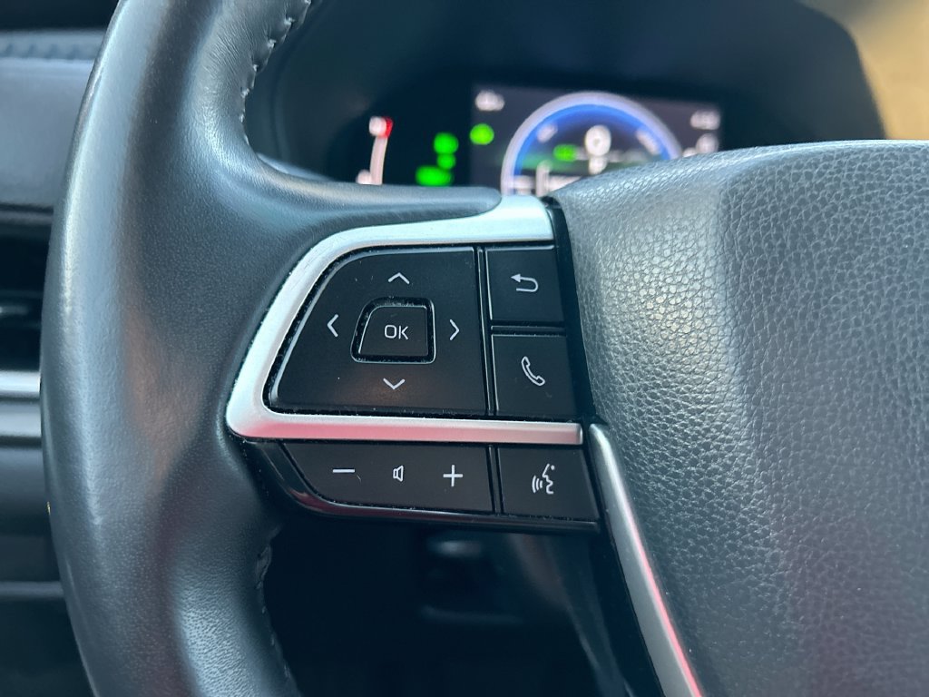 Used 2025 Toyota Grand Highlander AWD Hybrid image 16