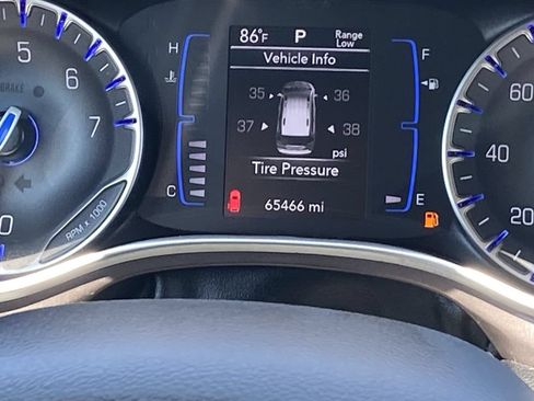 Used 2023 Chrysler Voyager LX FWD image 32