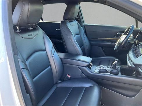 Used 2019 Cadillac XT4 Sport w/ Driver Awareness Package FWD image 9