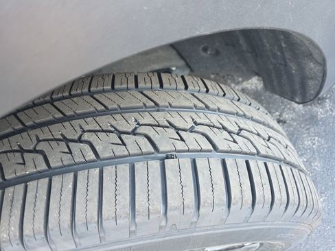 Used 2024 Kia Sorento S AWD/4WD image 27