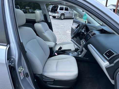 Used 2017 Subaru Forester 2.5i Premium w/ All-Weather Package image 15