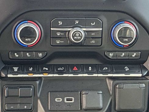 Used 2023 Chevrolet Silverado 2500 High Country w/ Z71 Off-Road Package image 17