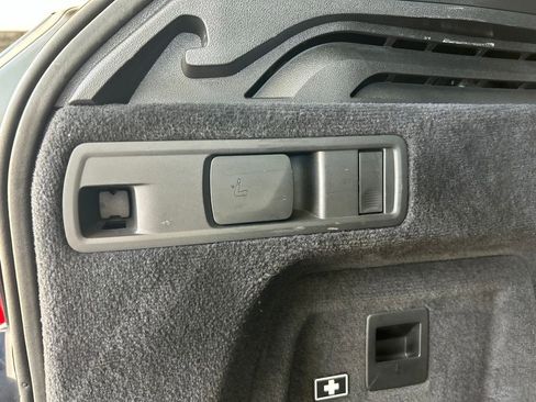 Used 2020 BMW X5 sDrive40i w/ M Sport Package RWD image 39
