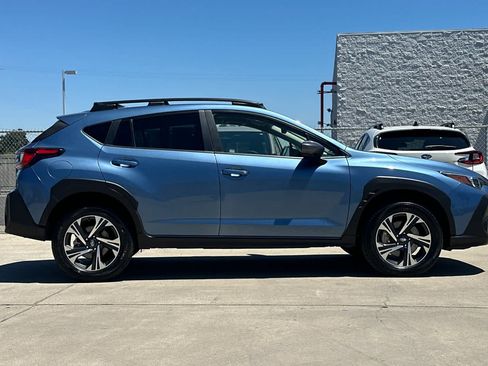 Used 2024 Subaru Crosstrek 2.0i Premium w/ Popular Package #3 AWD/4WD image 2
