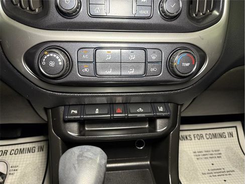 Used 2022 Chevrolet Colorado LT w/ Fleet Safety Package image 31