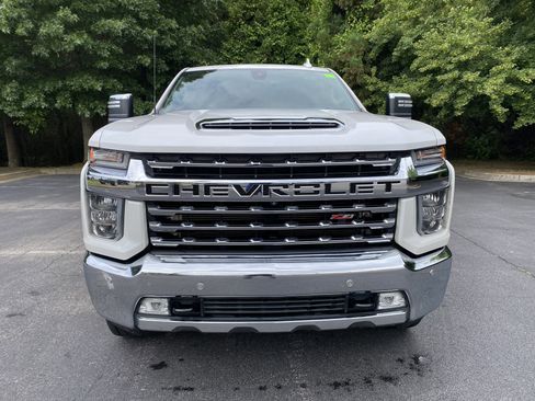 Used 2022 Chevrolet Silverado 2500 LTZ w/ LTZ Premium Package AWD/4WD image 3