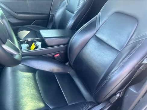 Used 2020 Tesla Model 3 Standard Range RWD image 7