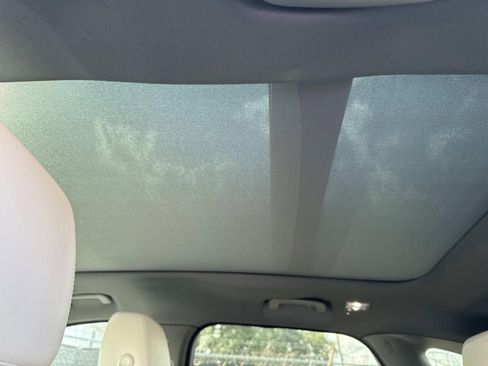 New 2025 Jaguar F-PACE R-Dynamic S image 9