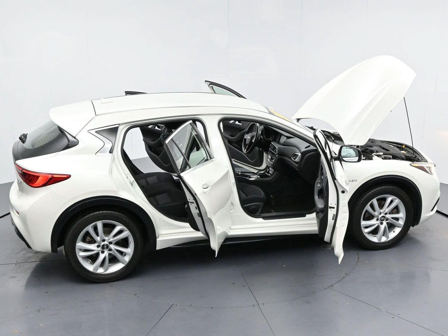 Used 2018 INFINITI QX30 FWD image 35