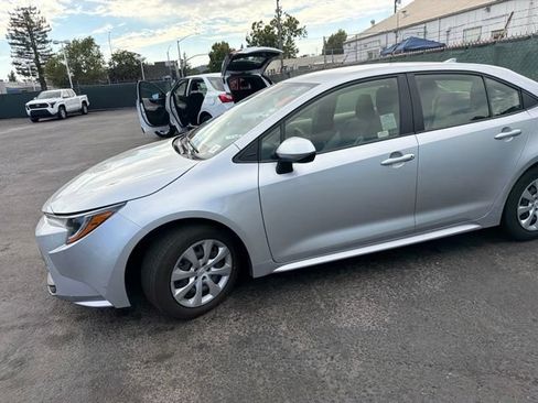 Certified 2024 Toyota Corolla LE FWD image 15