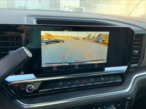 Used 2025 GMC Sierra 2500 SLT w/ SLT Convenience Package image 27