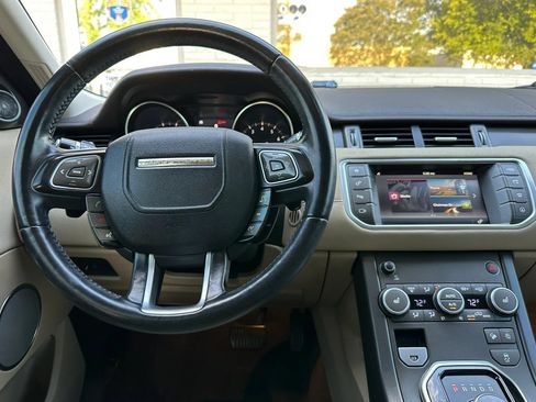 Used 2019 Land Rover Range Rover Evoque AWD/4WD image 27