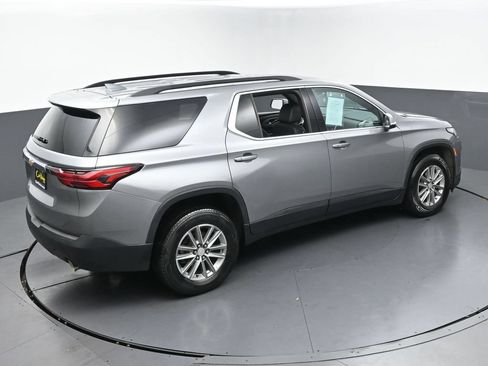 Used 2023 Chevrolet Traverse LT AWD/4WD image 43