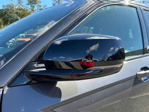 New 2025 Jeep Grand Cherokee Limited w/ Black Appearance Package image 11