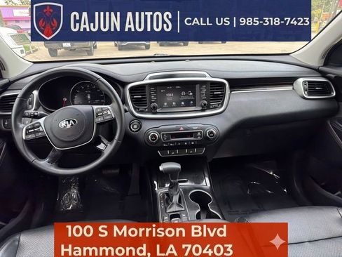 Used 2019 Kia Sorento EX FWD image 12