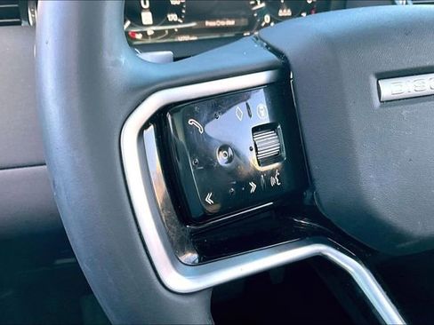 Used 2024 Land Rover Discovery Sport S image 18