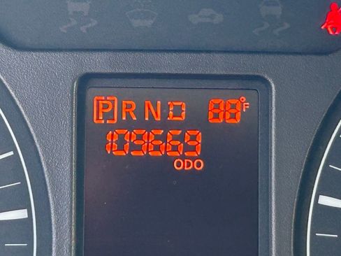 Used 2021 Nissan NV 1500 S image 36