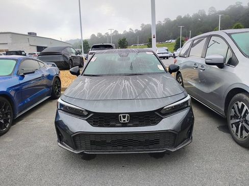 Used 2025 Honda Civic Sport image 2