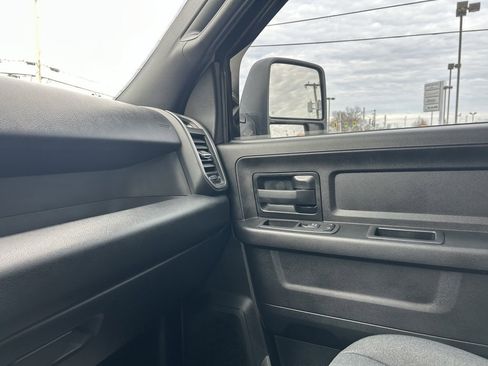 Used 2023 RAM 3500 Tradesman image 25