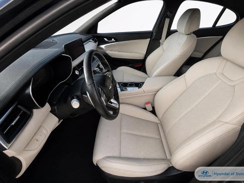 Used 2025 Genesis G70 2.5T AWD/4WD image 7