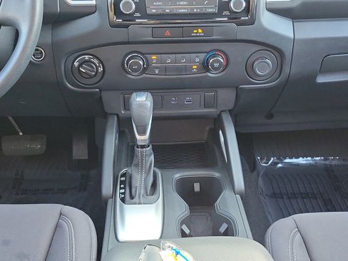 Used 2023 Nissan Frontier SV w/ Tow Package image 29