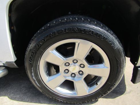 Used 2018 Chevrolet Silverado 1500 LT w/ Texas Edition RWD image 7