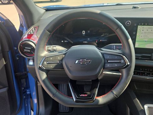Used 2025 Chevrolet Equinox RS w/ Safety and Technology Package FWD image 24