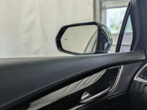Used 2020 Cadillac XT5 Premium Luxury FWD image 29