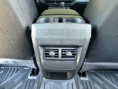 Used 2024 Chevrolet Colorado Trail Boss AWD/4WD image 18