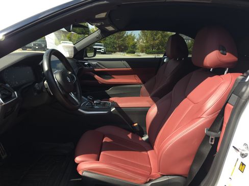 Used 2023 BMW M440i Convertible RWD image 10