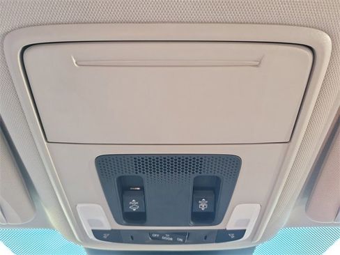 New 2025 Honda Pilot Touring image 31