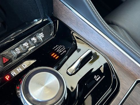 Used 2024 Jeep Grand Wagoneer Series I AWD/4WD image 52