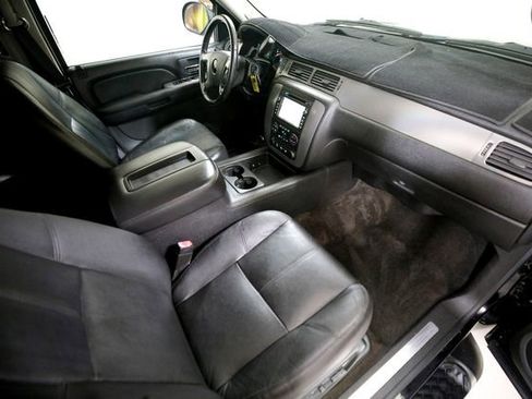 Used 2008 Chevrolet Avalanche LT w/ LT Preferred Equipment Group image 5