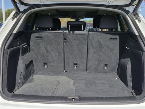 Used 2023 Audi Q5 2.0T Premium Plus w/ Premium Plus Package image 9