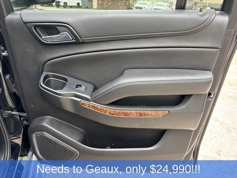 Used 2019 Chevrolet Suburban Premier RWD image 24