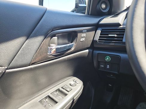 Used 2014 Honda Accord Touring image 35