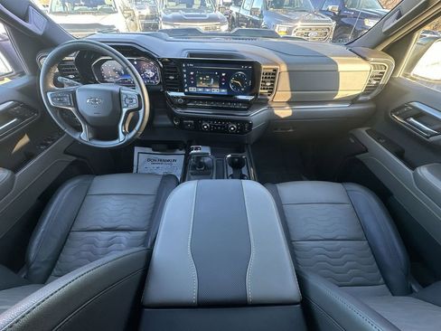 Used 2023 Chevrolet Silverado 1500 ZR2 w/ Technology Package AWD/4WD image 21
