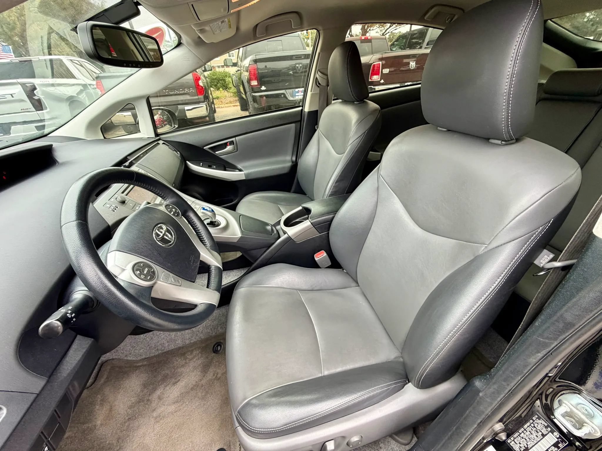Used 2014 Toyota Prius Four FWD image 8