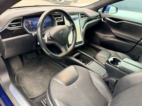 Used 2015 Tesla Model S 85D image 3