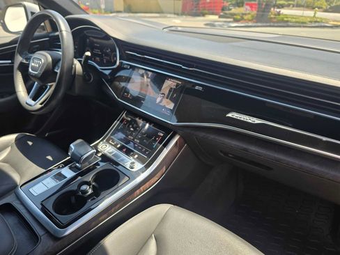 Used 2021 Audi Q8 Prestige w/ Prestige Package AWD/4WD image 10