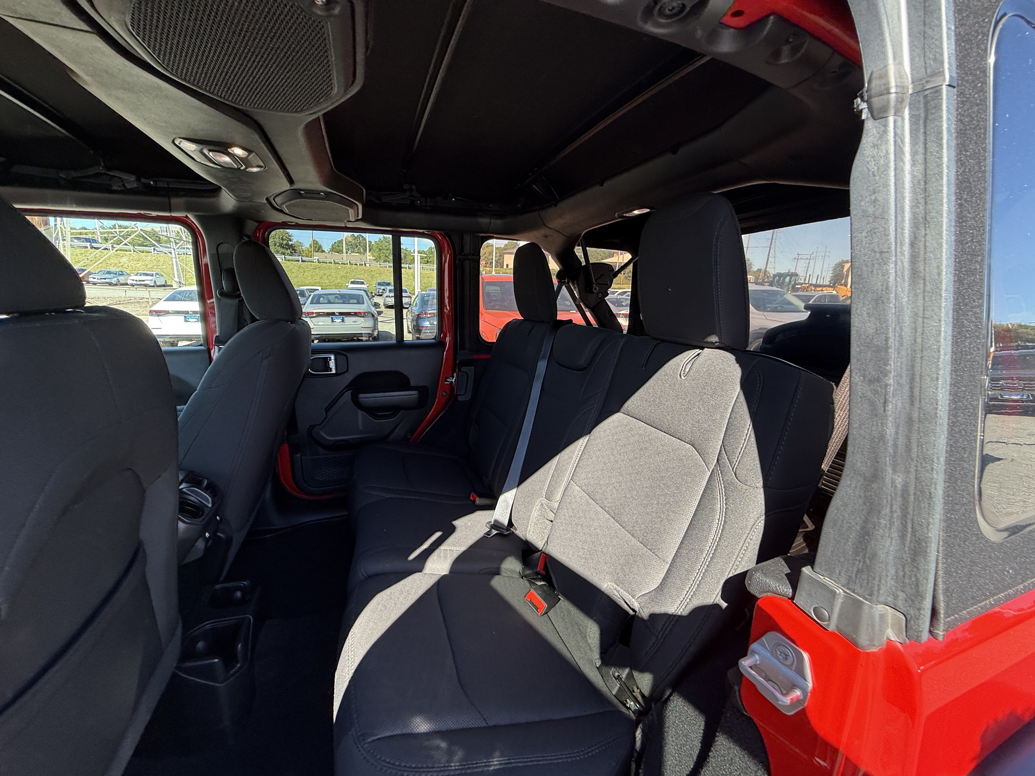 Used 2022 Jeep Wrangler Unlimited Sport AWD/4WD image 30
