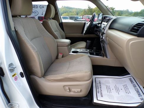 Used 2011 Toyota 4Runner SR5 image 11