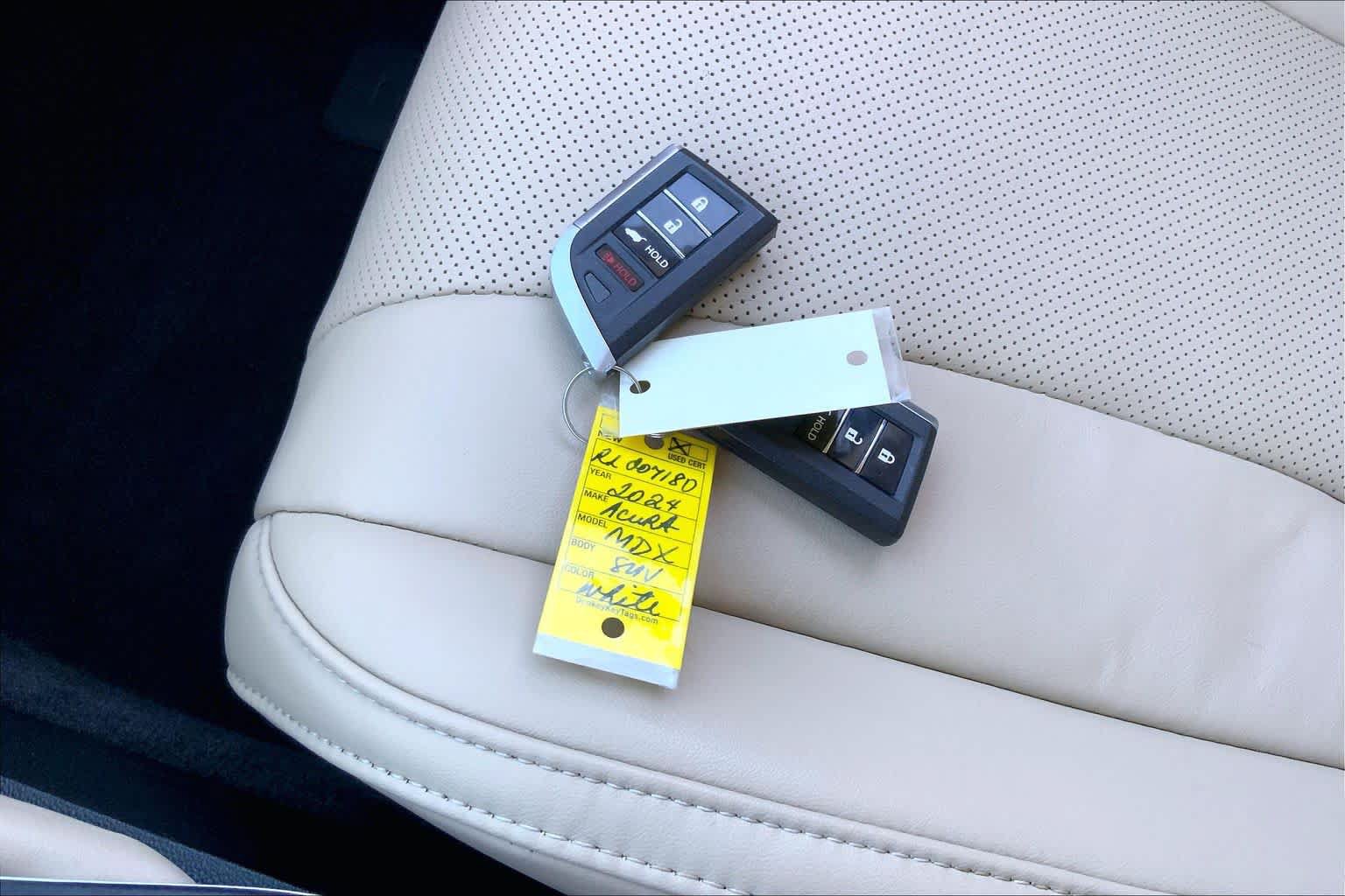 Used 2024 Acura MDX w/ Technology Package AWD/4WD image 15