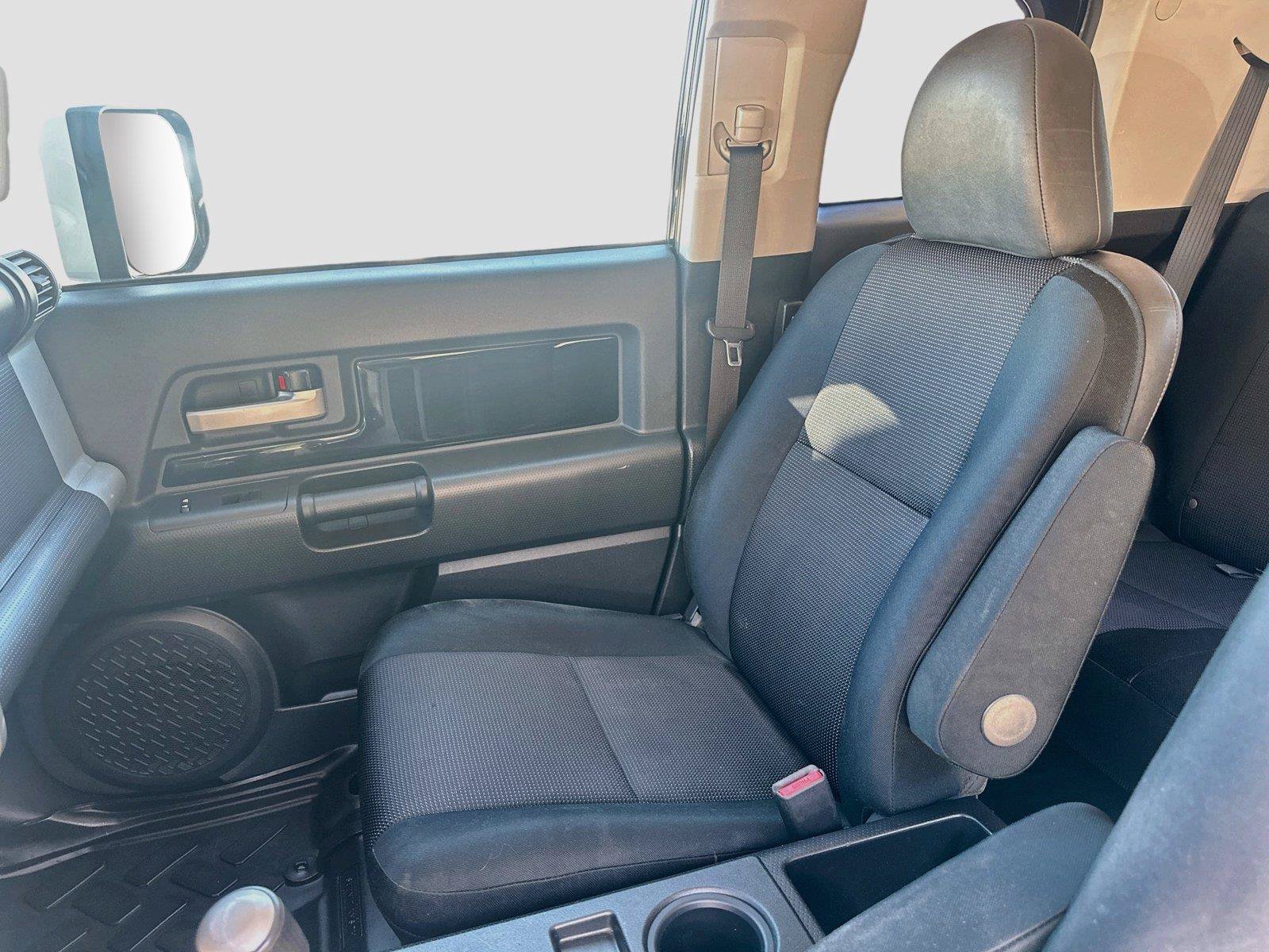 Used 2012 Toyota FJ Cruiser 4WD w/ Upgrade Pkg image 22