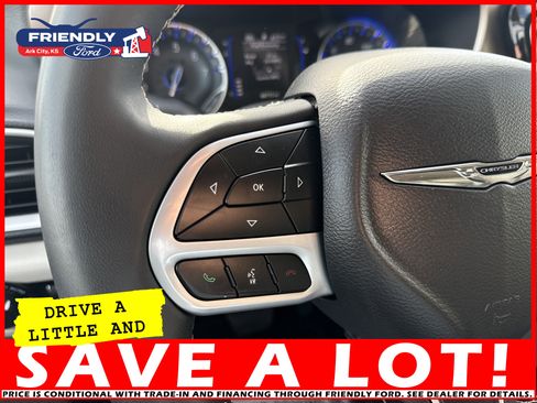 Used 2023 Chrysler Voyager LX image 30