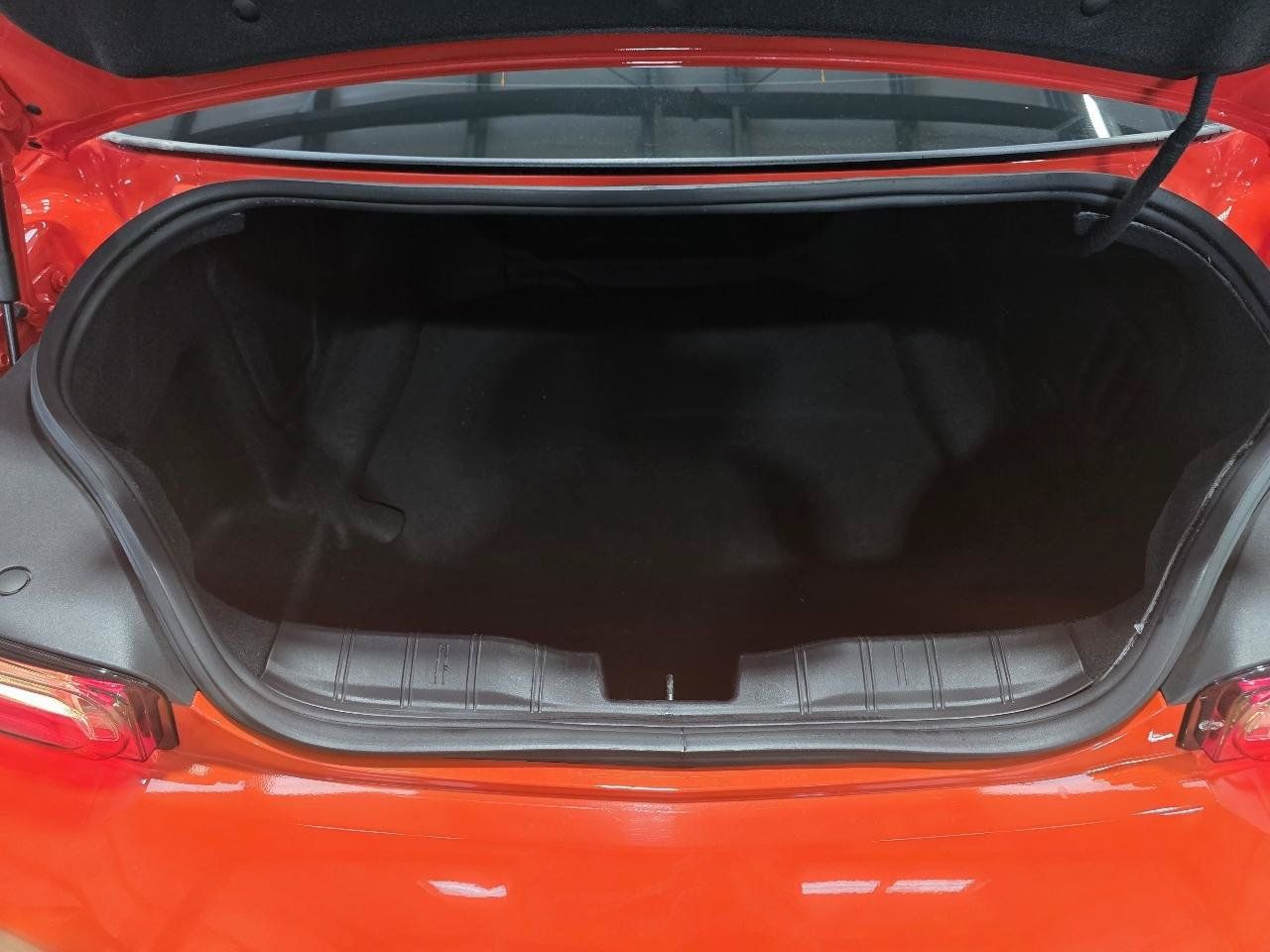 Used 2021 Chevrolet Camaro SS RWD image 20