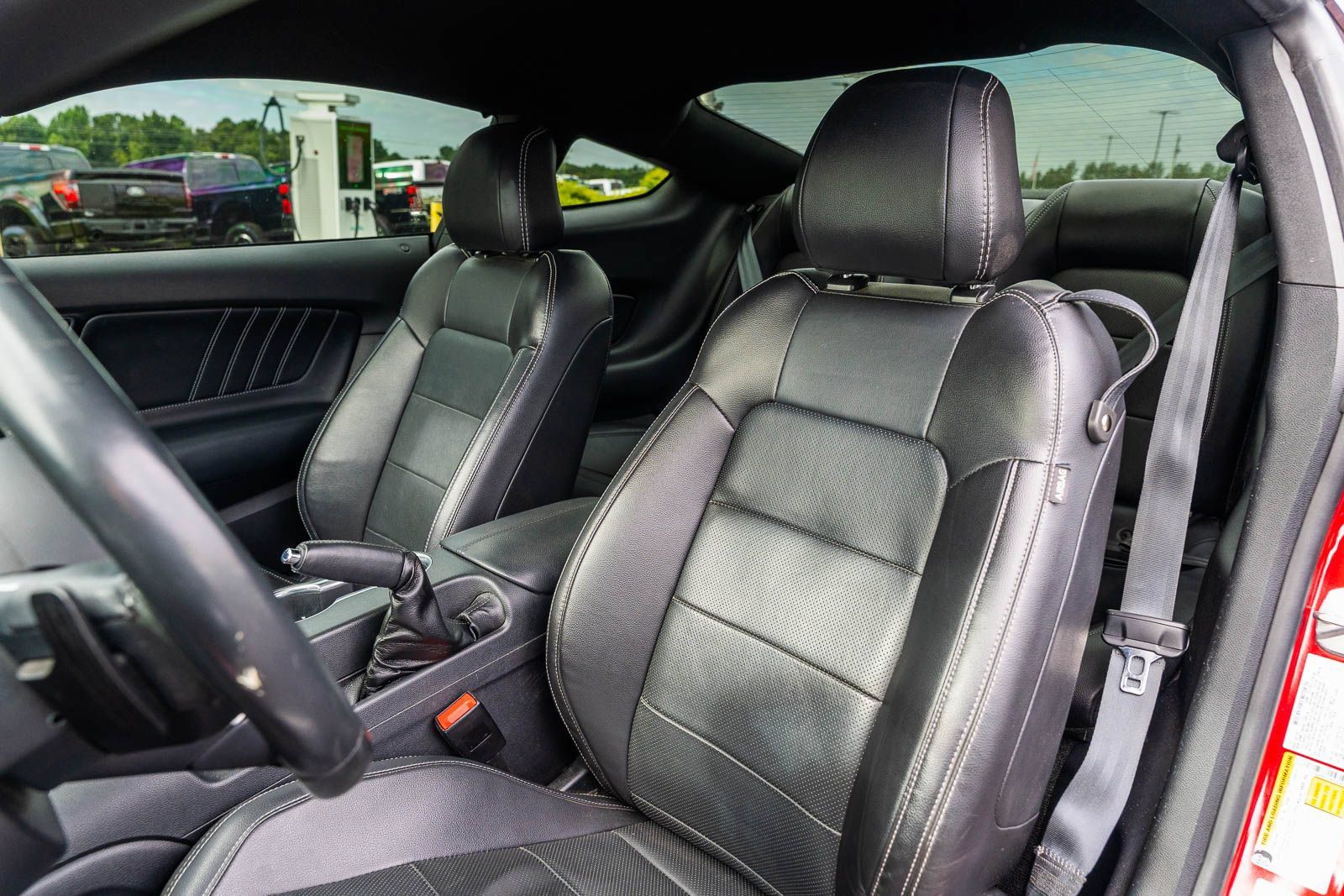 Used 2019 Ford Mustang GT Premium w/ Ford Safe & Smart Package RWD image 18