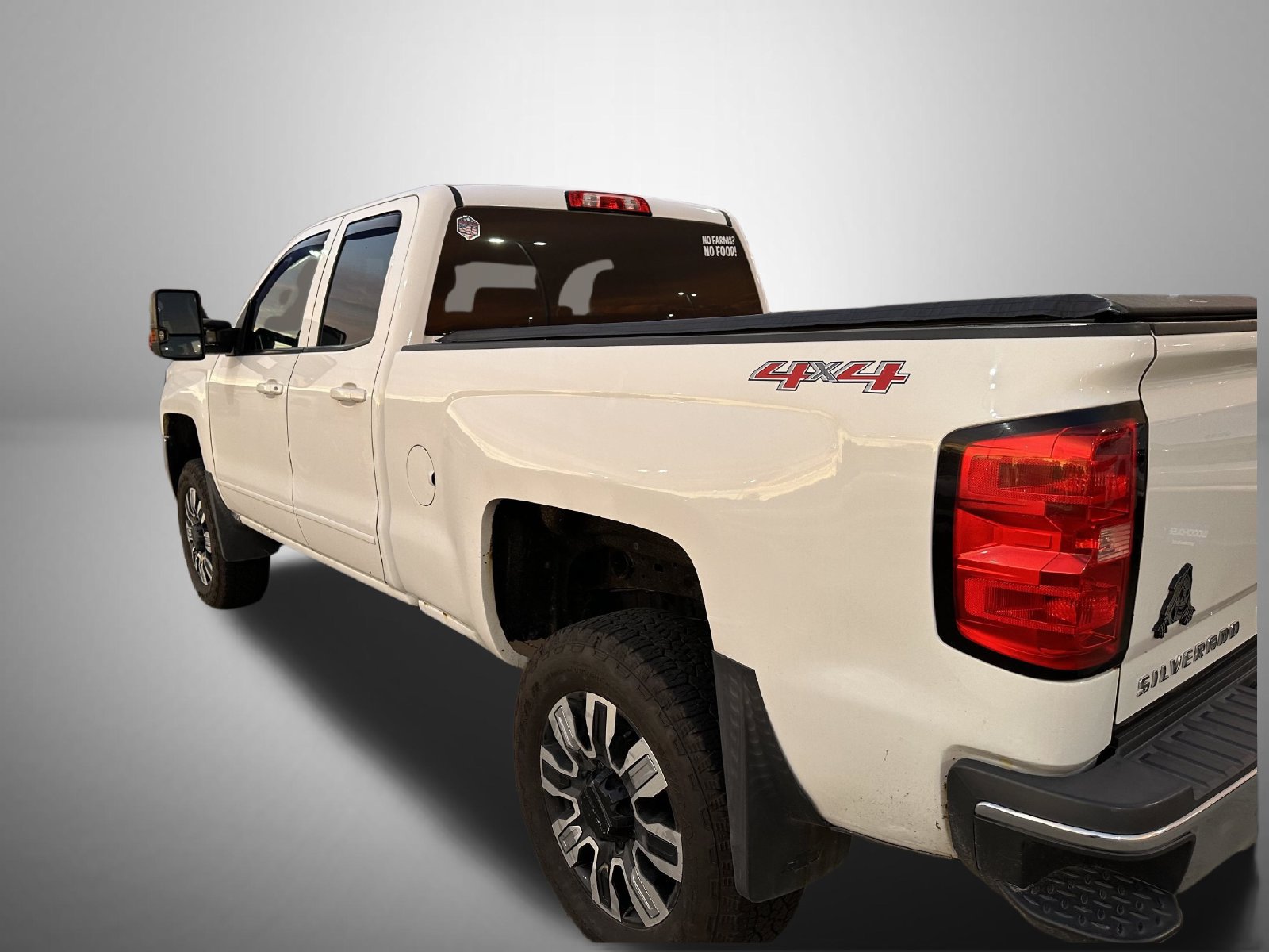 Used 2015 Chevrolet Silverado 2500 LT w/ LT Convenience Package AWD/4WD image 4